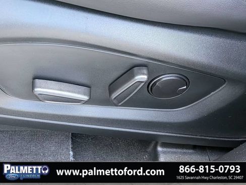 Used 2022 Ford Explorer XLT w/ Equipment Group 202A RWD image 20