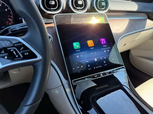 Used 2025 Mercedes-Benz C 300 4MATIC Sedan image 30