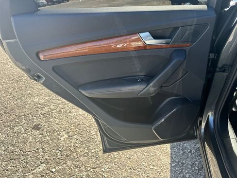 Used 2022 Audi Q5 2.0T Premium Plus image 22