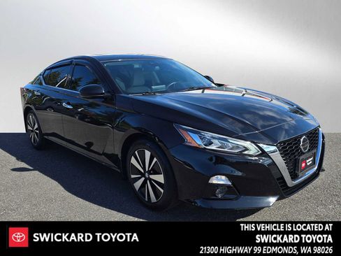 Used 2022 Nissan Altima 2.5 SL image 1