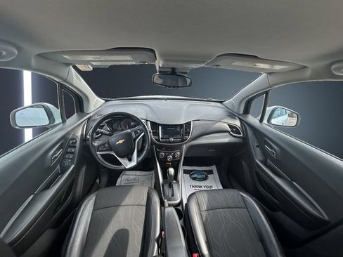 Used 2022 Chevrolet Trax LT w/ Driver Confidence Package AWD/4WD image 10