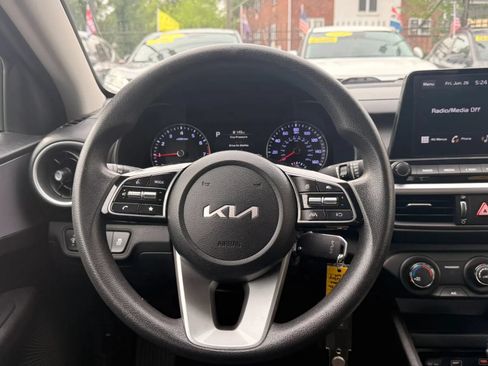 Used 2024 Kia Forte LXS FWD image 18
