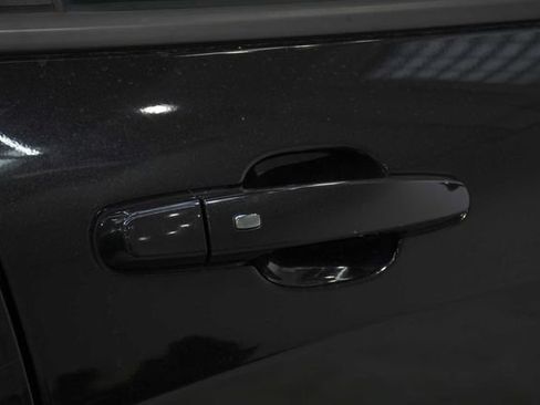 Used 2021 Chevrolet Equinox LS w/ LS Convenience Package FWD image 8