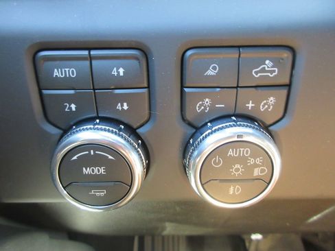 New 2026 GMC Sierra 1500 AT4 w/ AT4 Premium Package AWD/4WD image 19