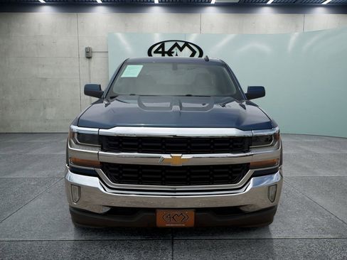 Used 2018 Chevrolet Silverado 1500 LT w/ Texas Edition RWD image 8
