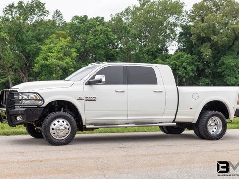 Used 2018 RAM 3500 Laramie image 3
