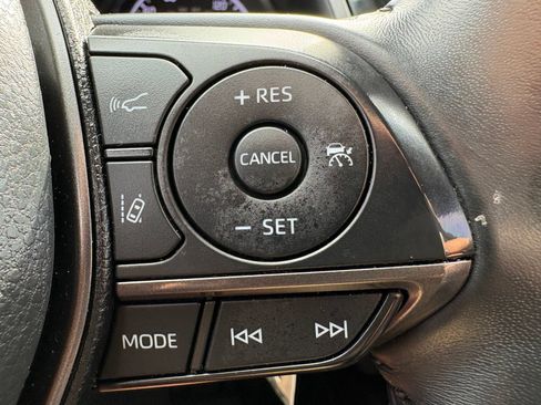 Used 2023 Toyota Camry SE FWD image 16