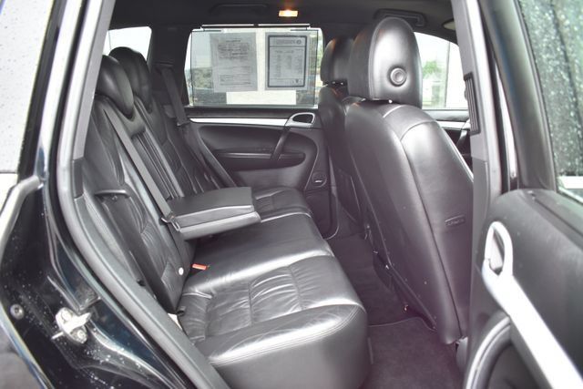 Used 2010 Porsche Cayenne AWD/4WD image 42