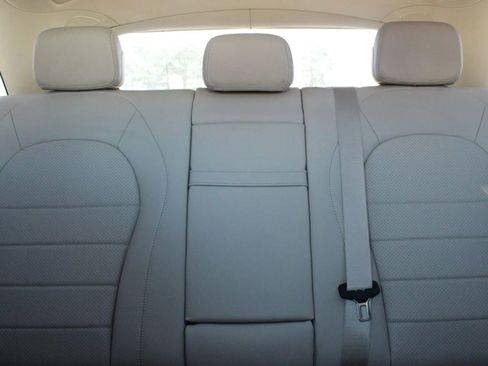 Used 2016 Mercedes-Benz GLC 300 image 21