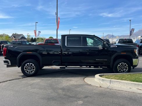 Used 2023 GMC Sierra 3500 SLE w/ X31 Off-Road Package AWD/4WD image 7