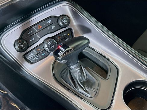 Used 2023 Dodge Challenger SXT image 20