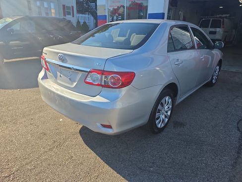 Used 2012 Toyota Corolla LE image 3