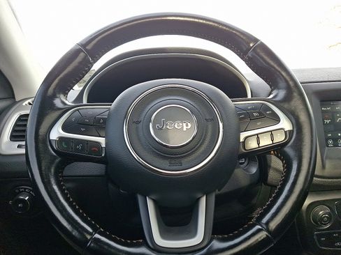 Used 2020 Jeep Compass Latitude image 21