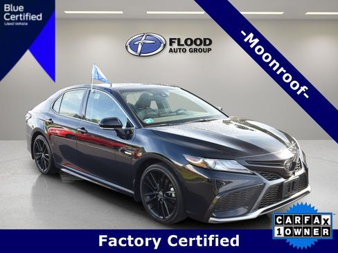 Used 2023 Toyota Camry XSE w/ Cold Weather Package AWD/4WD image 1