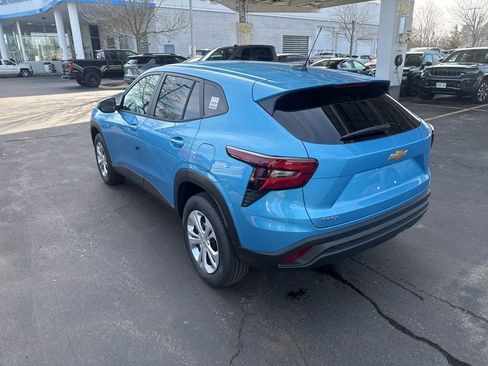 New 2026 Chevrolet Trax LS image 7