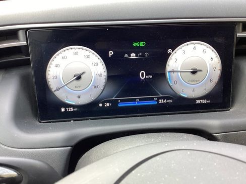 Used 2023 Hyundai Tucson Limited image 11