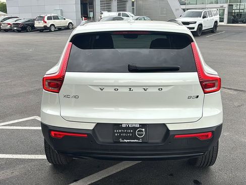 Certified 2026 Volvo XC40 B5 Plus AWD/4WD image 30