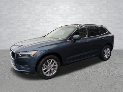 Used 2019 Volvo XC60 T5 Momentum w/ Premium Package image 10