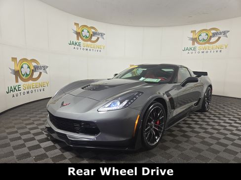 Certified 2016 Chevrolet Corvette Z06 w/ 3LZ Preferred Equipment Group RWD image 3