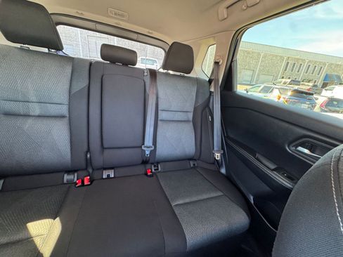 Used 2025 Nissan Rogue SV image 39