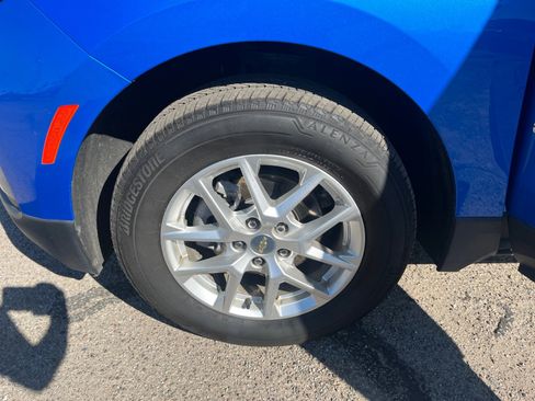 Used 2024 Chevrolet Equinox LT image 25