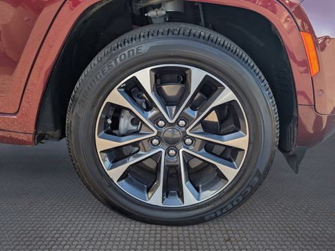 Used 2023 Jeep Grand Cherokee Overland image 10