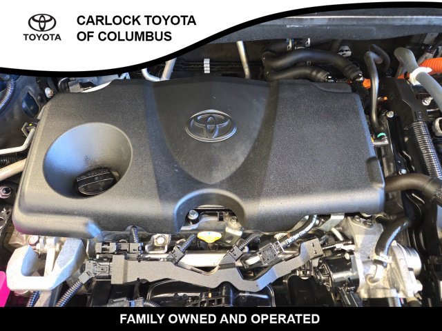 Used 2022 Toyota Highlander XLE AWD/4WD image 25