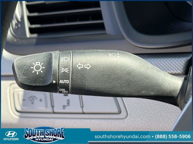 Used 2018 Hyundai Sonata SE FWD image 25