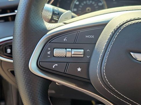 Used 2025 Genesis GV70 3.5T Sport image 36