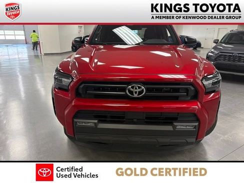 Used 2025 Toyota 4Runner SR5 AWD/4WD image 3
