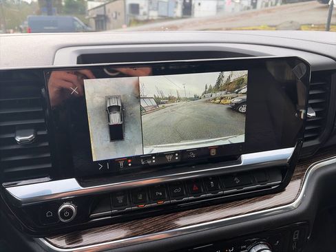 Used 2024 GMC Sierra 2500 SLE w/ SLE Value Package; image 32