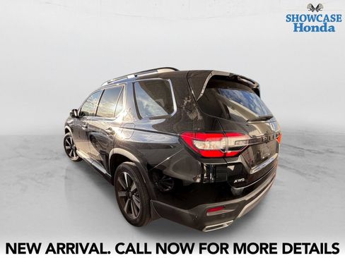 Used 2024 Honda Pilot Elite image 4
