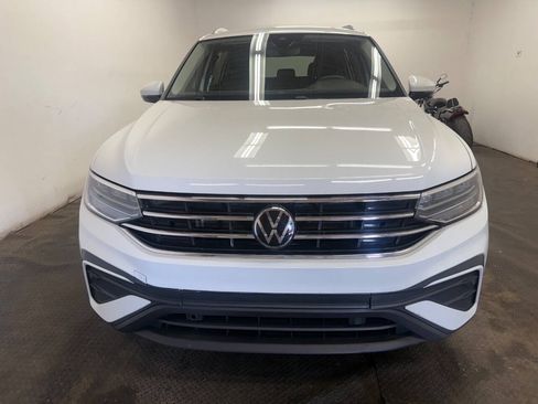 Used 2024 Volkswagen Tiguan SE AWD/4WD image 5