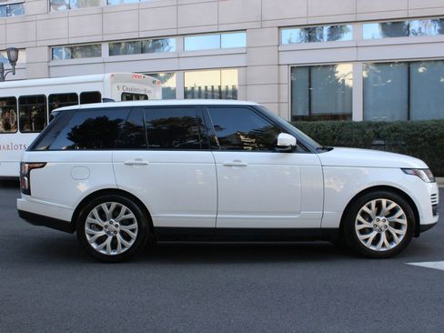 Used 2018 Land Rover Range Rover Supercharged image 6