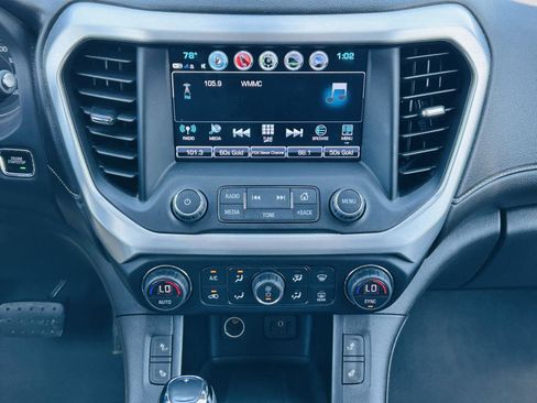 Used 2019 GMC Acadia SLT w/ Black Edition image 20