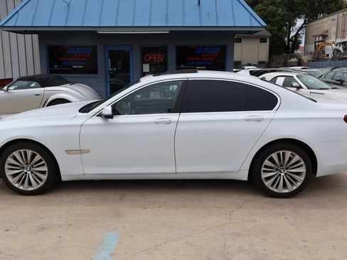 Used 2015 BMW 740i RWD image 4