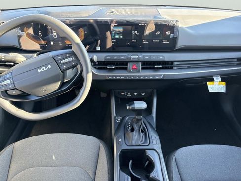 New 2025 Kia K4 LXS image 13