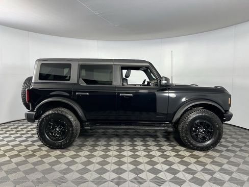 Used 2024 Ford Bronco Wildtrak image 5