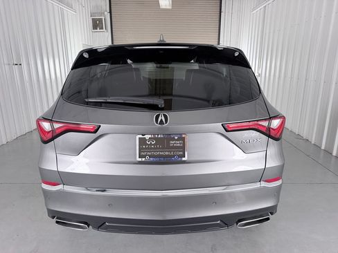 Used 2023 Acura MDX w/ Technology Package FWD image 6
