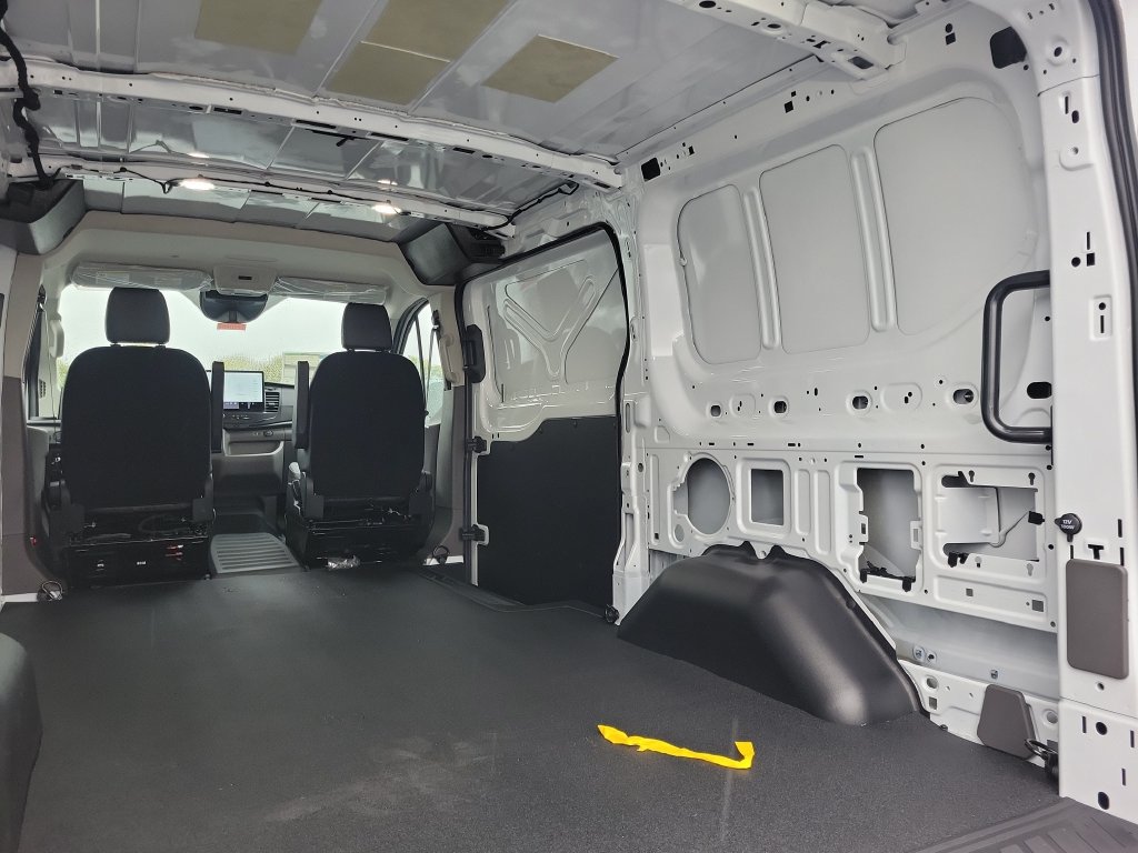 New 2027 Ford Transit 250 Low Roof RWD image 15