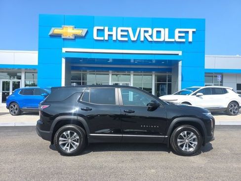 New 2026 Chevrolet Equinox LT w/ Safety and Technology Package AWD/4WD image 2