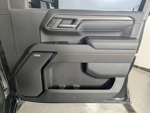 Used 2025 GMC Sierra 2500 AT4 w/ Technology Package image 27