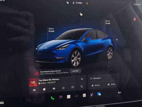 Used 2023 Tesla Model Y Long Range image 26