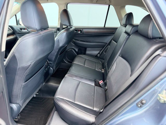 Used 2017 Subaru Outback 2.5i Limited AWD/4WD image 22