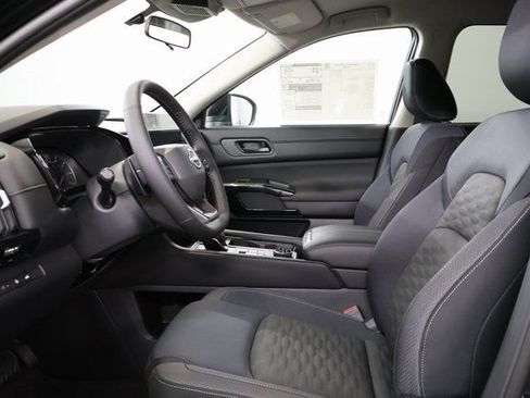 New 2026 Nissan Pathfinder SV AWD/4WD image 12