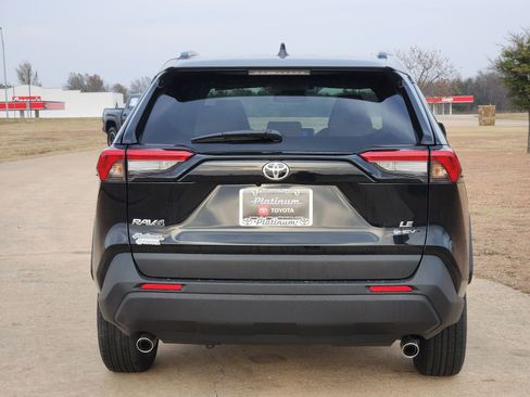 New 2025 Toyota RAV4 LE image 8