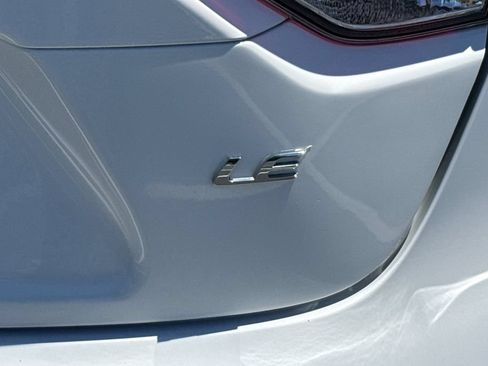 Used 2021 Toyota Corolla LE FWD image 13