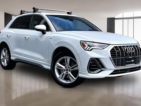 Used 2023 Audi Q3 2.0T Premium Plus w/ Premium Plus Package AWD/4WD image 1