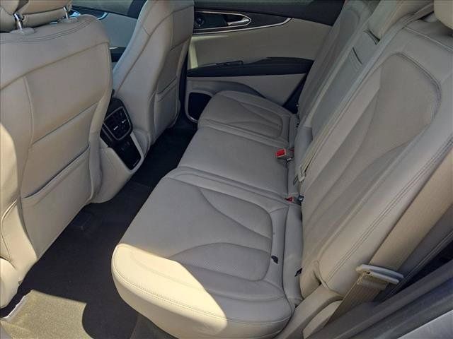 Used 2020 Lincoln Nautilus Reserve FWD image 18