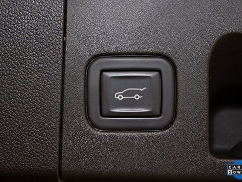 Certified 2023 Cadillac XT4 Sport image 15